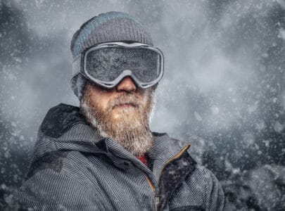 how to keep your snow goggles from fogging